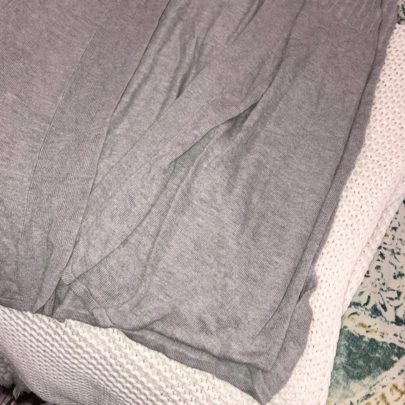 New directions size small open grey knit cardigan - Picture 5 of 5